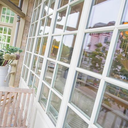Hotel Villa La Tourelle Де Хаан Екстериор снимка
