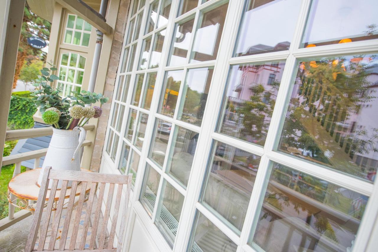 Hotel Villa La Tourelle Де Хаан Екстериор снимка