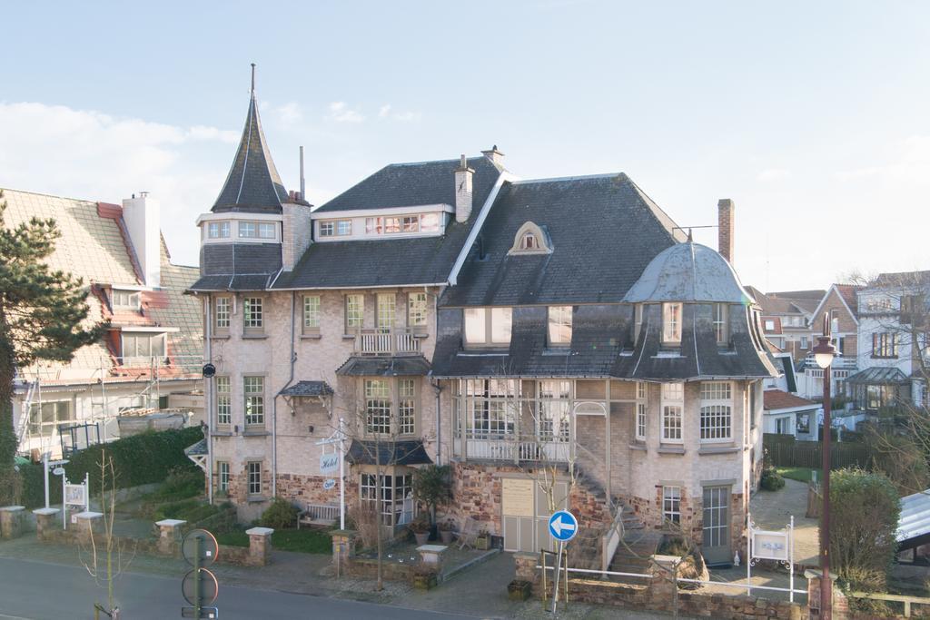 Hotel Villa La Tourelle Де Хаан Екстериор снимка