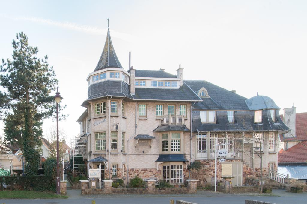 Hotel Villa La Tourelle Де Хаан Екстериор снимка