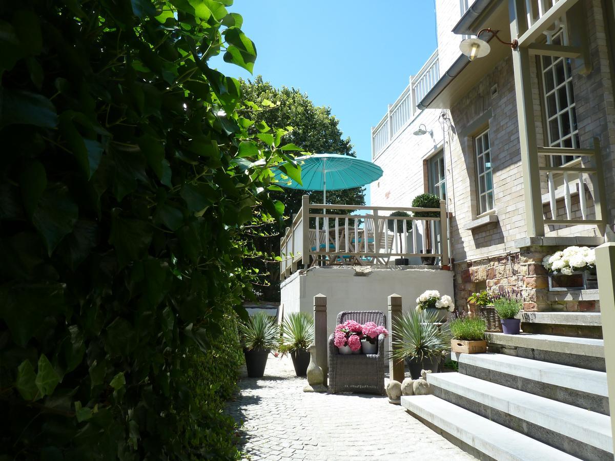 Hotel Villa La Tourelle Де Хаан Екстериор снимка