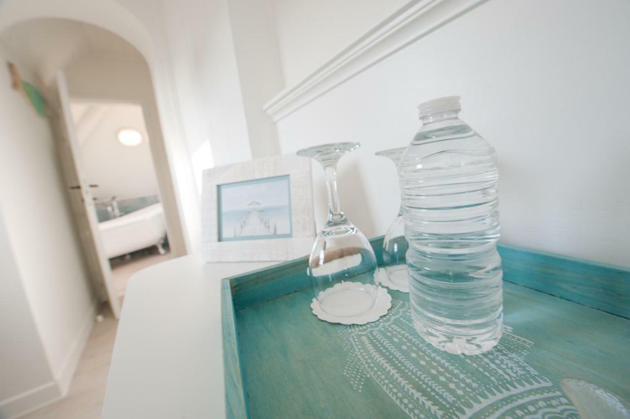 Hotel Villa La Tourelle Де Хаан Екстериор снимка